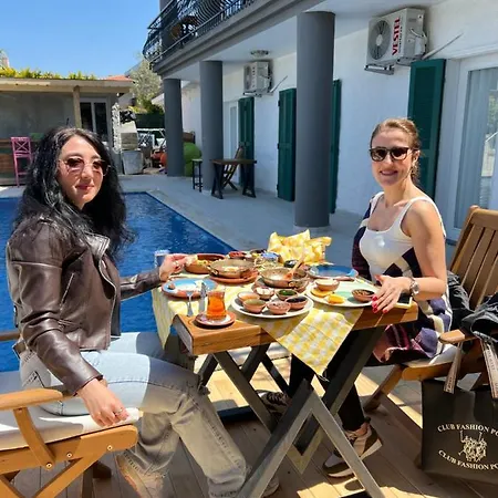 Alacati Xl Luxury & Breakfast * Çeşme