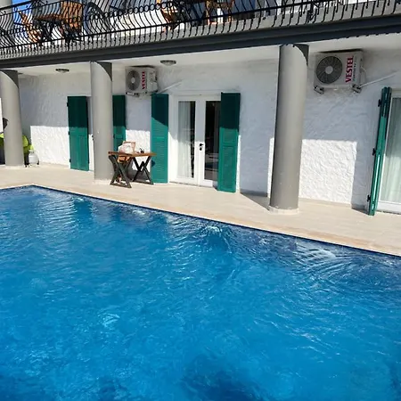 Alacati Xl Luxury & Breakfast Bed & Breakfast *